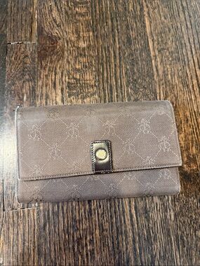 Brown Brooks Brothers Women's Continental Wallet - Classic Quilted Pattern